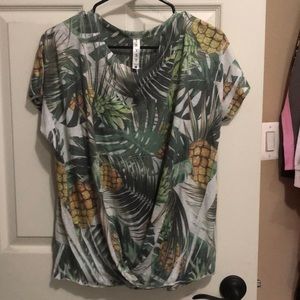 Fun summer shirt with pineapple detail
